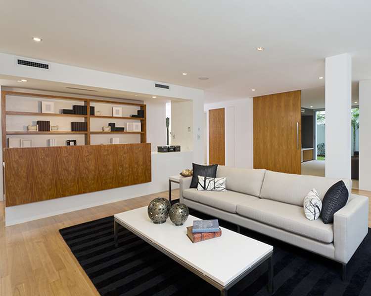 Khách sạn Rạng Đông