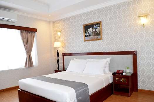 Khách sạn Rạng Đông