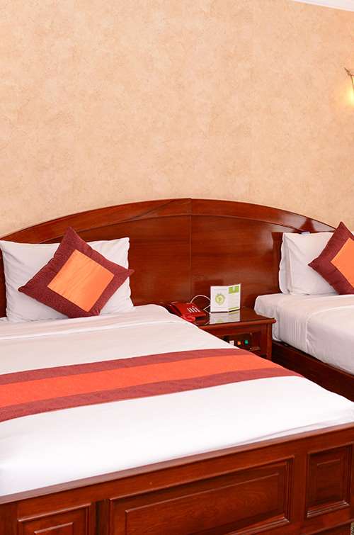 Khách sạn Rạng Đông