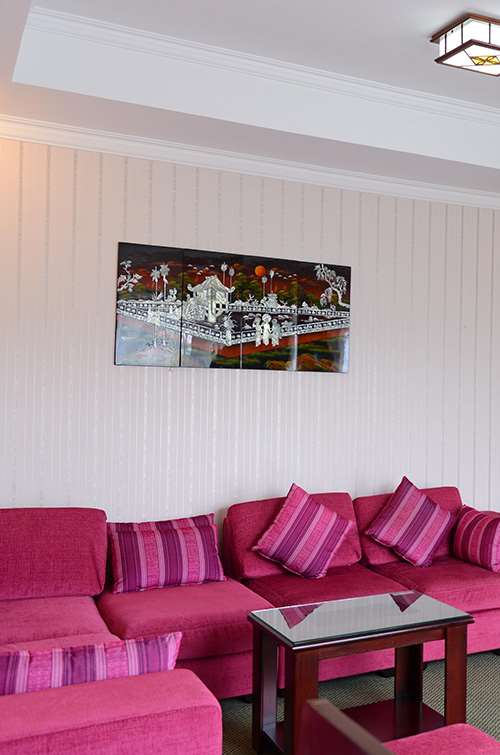 Khách sạn Rạng Đông