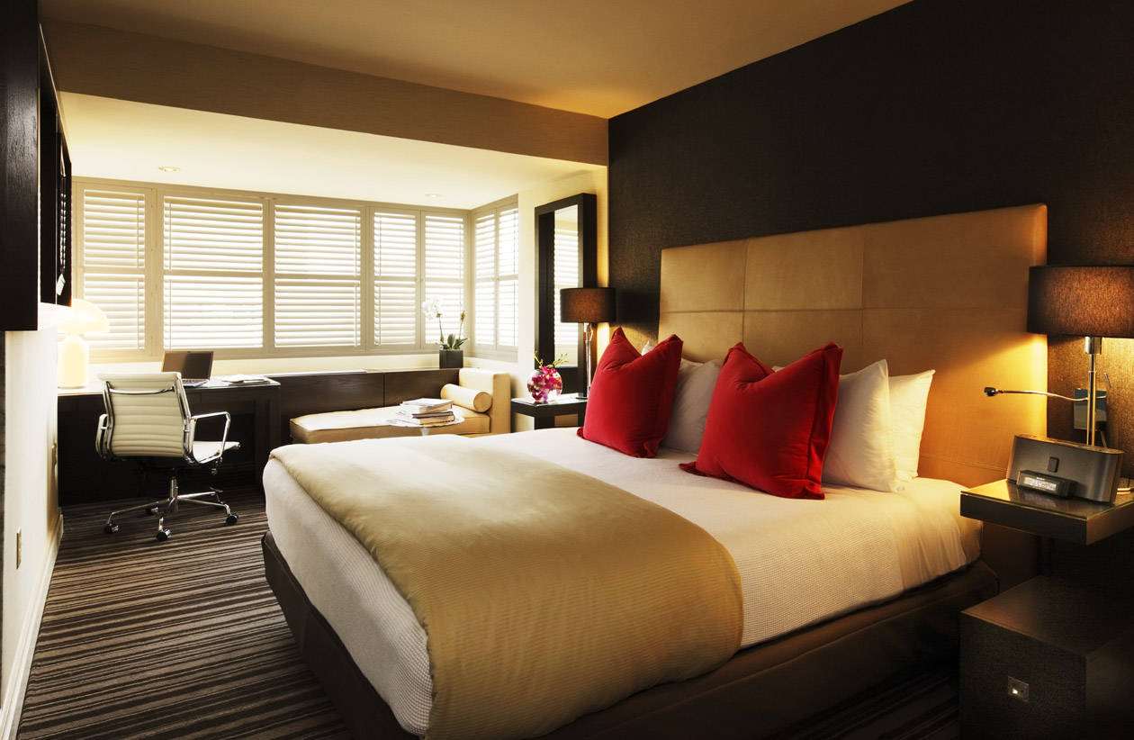 Khách sạn Rạng Đông