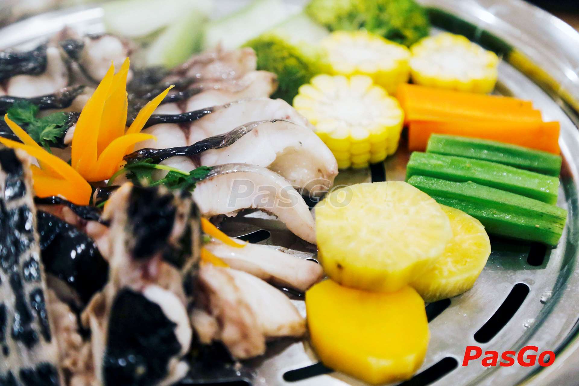 Khách sạn Rạng Đông