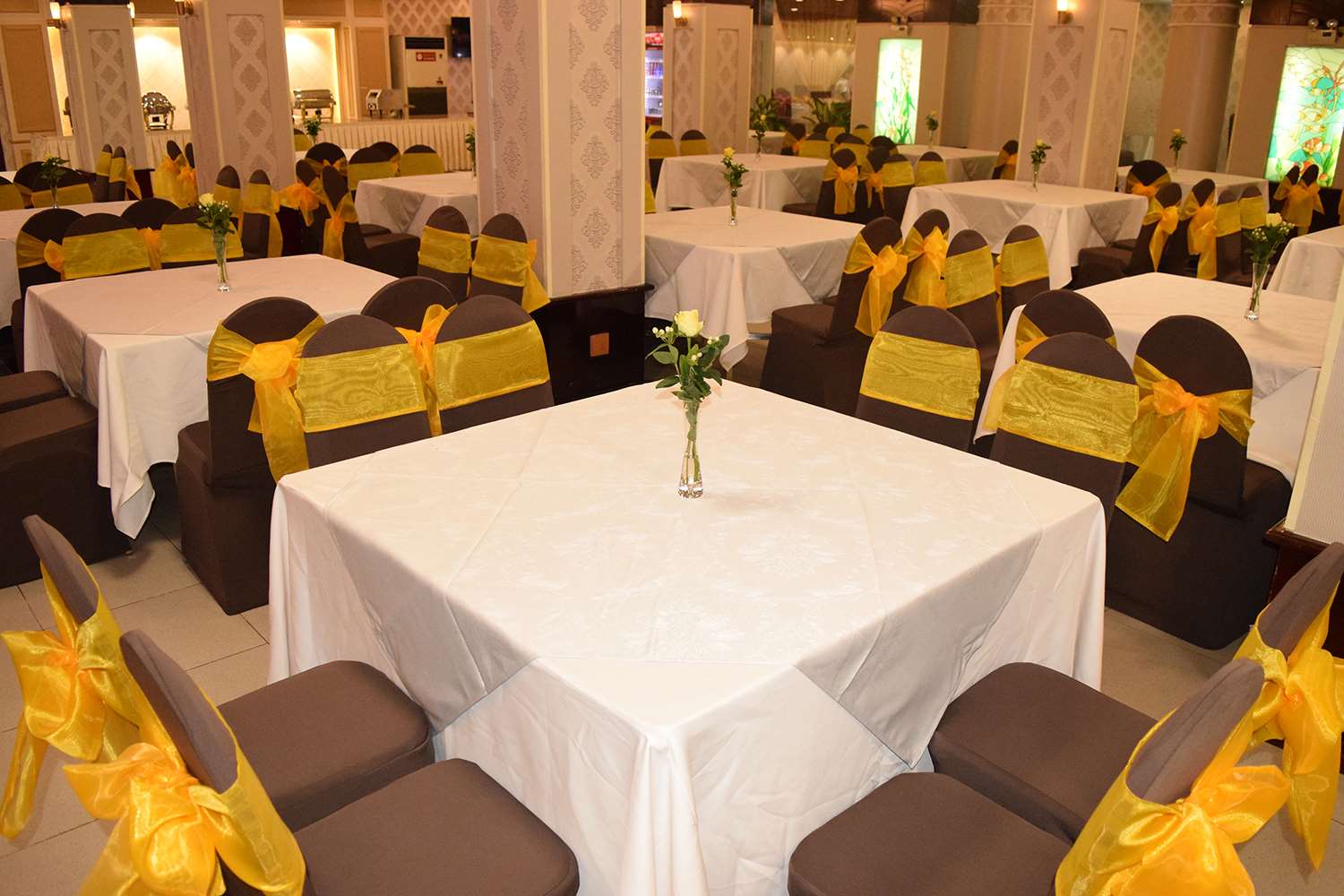 Khách sạn Rạng Đông