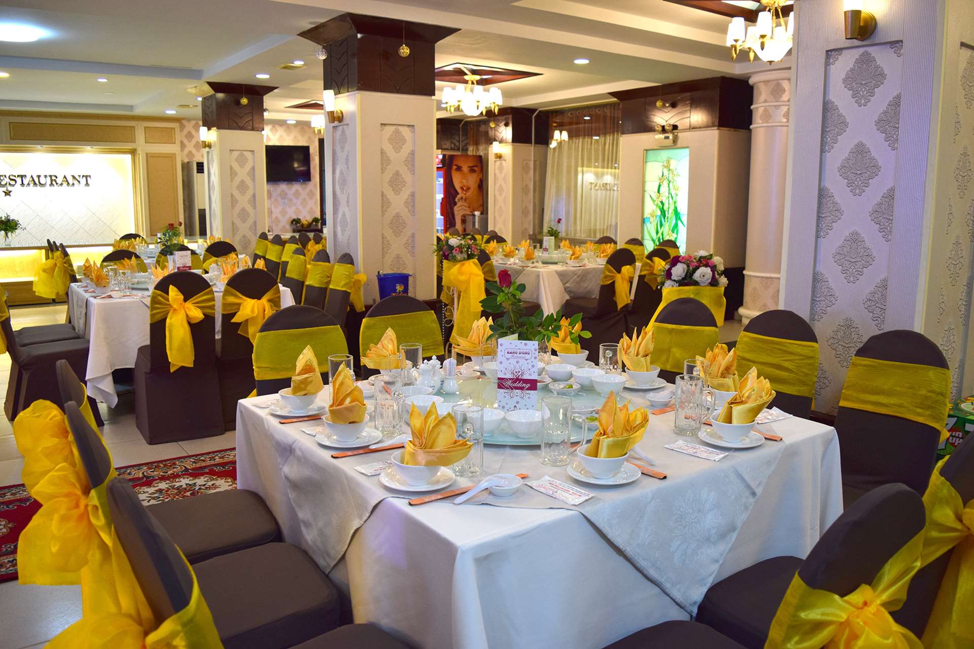 Khách sạn Rạng Đông