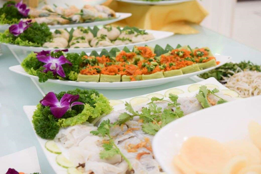 Khách sạn Rạng Đông